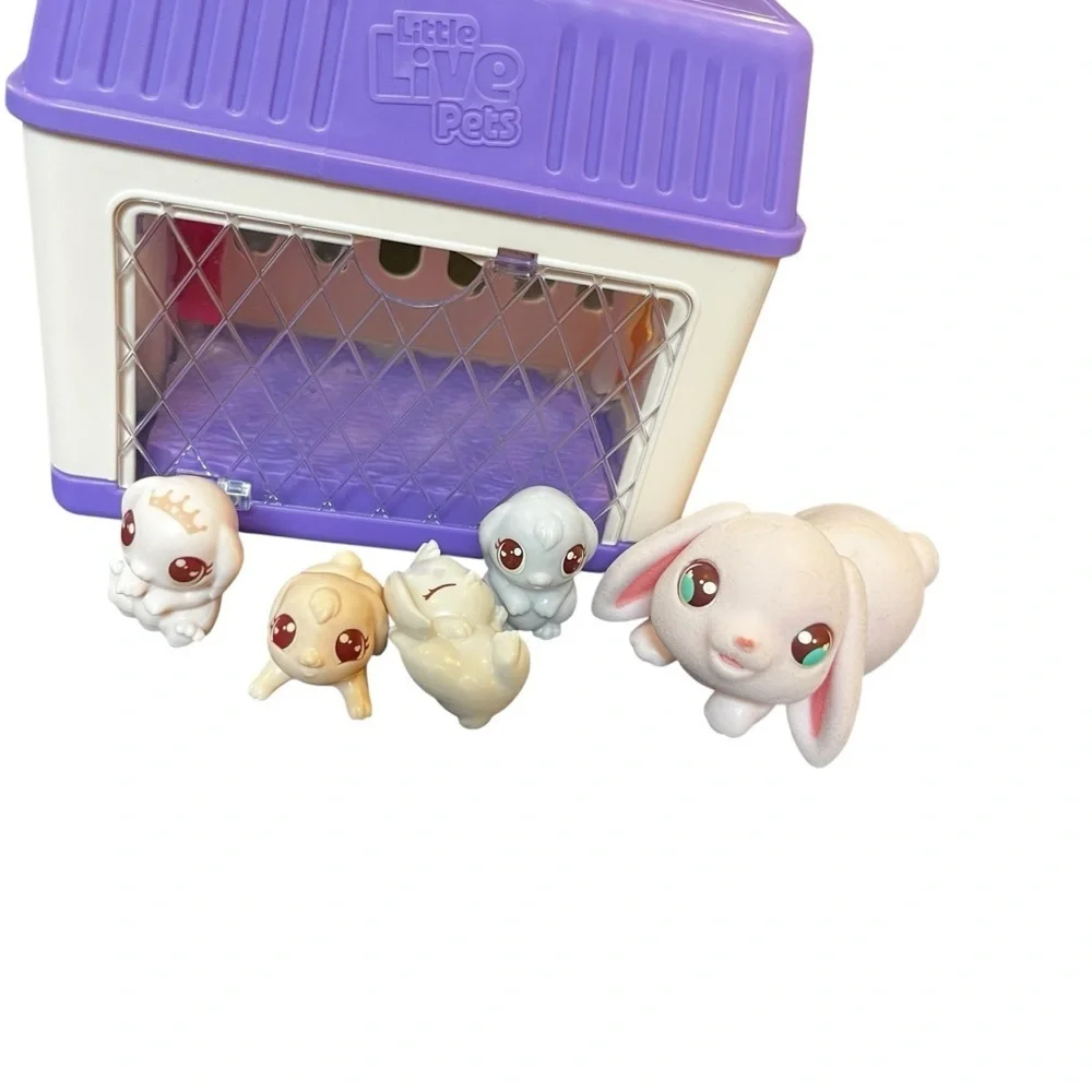 Little Live Pets Mama Bunny Rabbit Surprise mom 4 Babies Hutch Cage water bottle